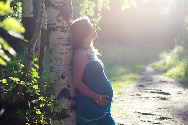 Okiem fizjoterapeutki: wpływ regularnych ćwiczeń w ciąży na rozwój płodu.