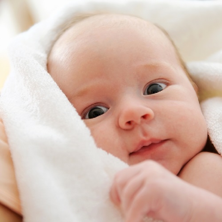 Asymetria poporodowa noworodka i niemowlęcia – wczesna interwencja terapeutyczna